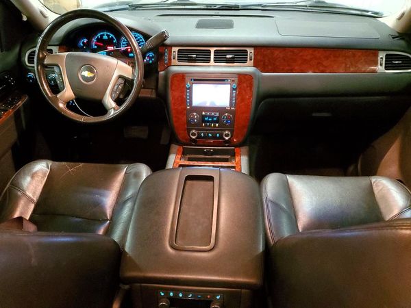 2013 CHEVROLET SUBURBAN LTZ