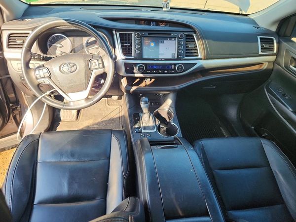 2016 TOYOTA HIGHLANDER Base/Hybrid