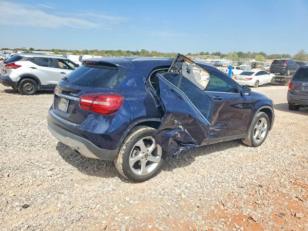 2018 MERCEDES-BENZ GLA