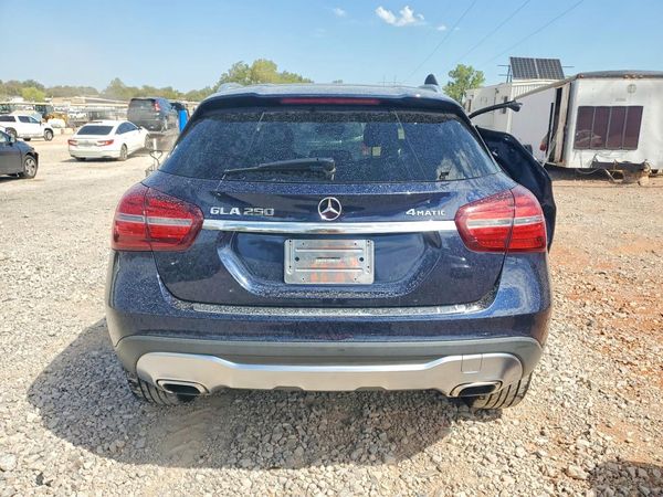 2018 MERCEDES-BENZ GLA