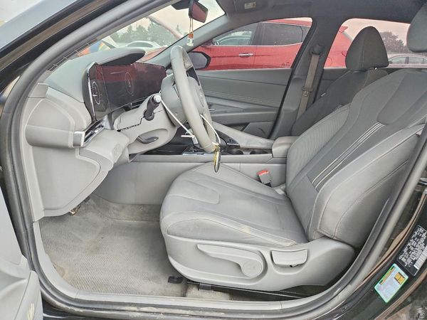 2024 HYUNDAI ELANTRA