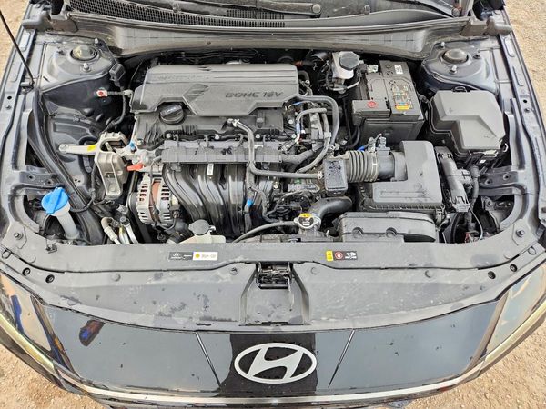 2024 HYUNDAI ELANTRA