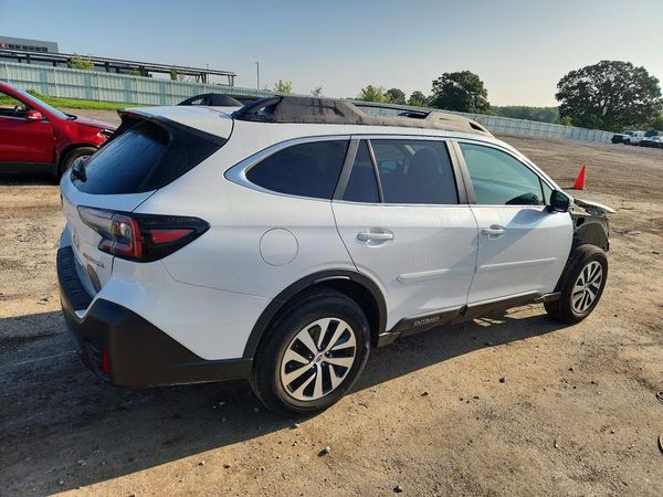 2022 SUBARU OUTBACK Premium