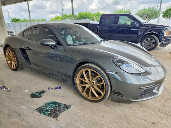 2024 PORSCHE CAYMAN
