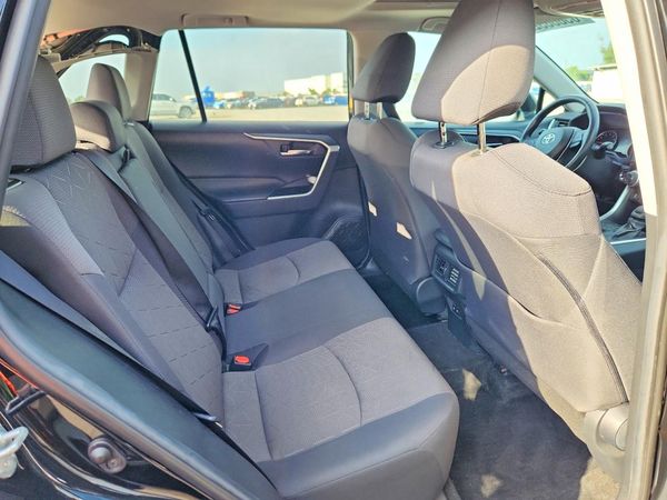 2019 TOYOTA RAV4 XLE / XLE Premium 4WD