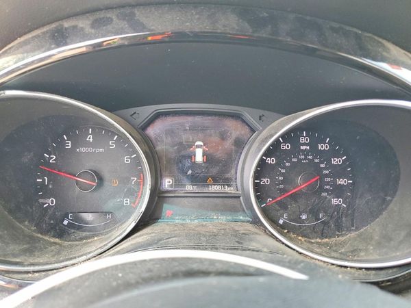 2015 KIA SEDONA GLS - Middle level