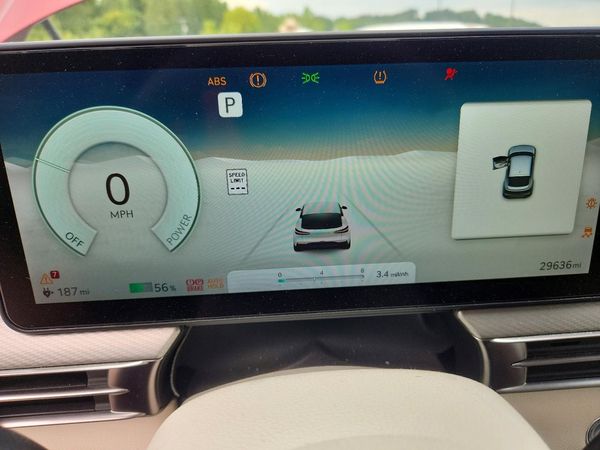 2024 GENESIS GV60 Standard RWD