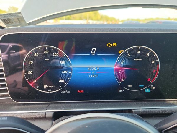 2025 MERCEDES-BENZ GLE