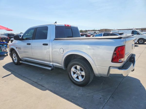 2014 RAM 1500 SLT CREW CAB 4X2