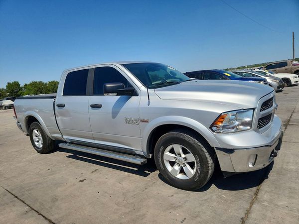 2014 RAM 1500 SLT CREW CAB 4X2