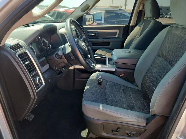 2014 RAM 1500 SLT CREW CAB 4X2