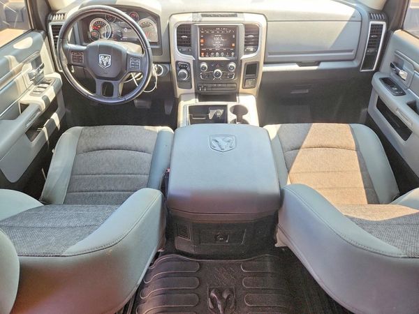 2014 RAM 1500 SLT CREW CAB 4X2