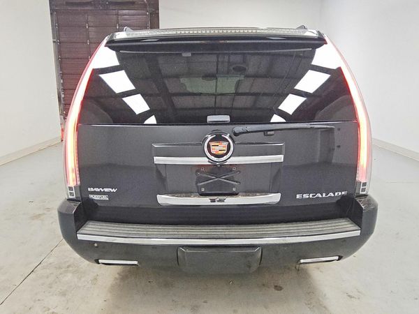 2012 CADILLAC ESCALADE ESV Premium — DIRR