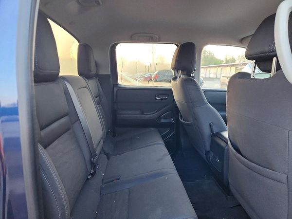 2022 NISSAN FRONTIER Crew Cab