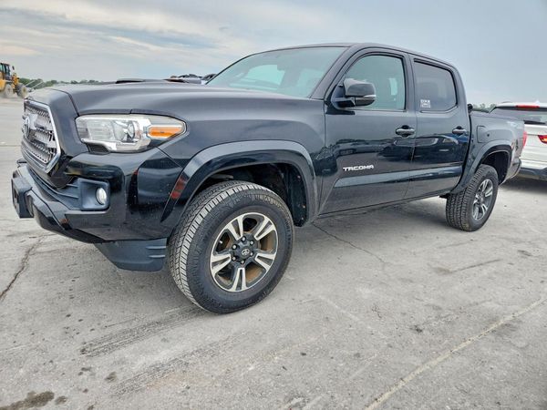 2016 TOYOTA TACOMA