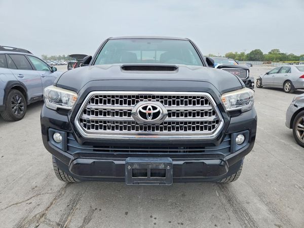 2016 TOYOTA TACOMA