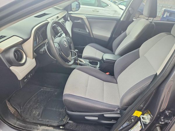 2015 TOYOTA RAV4 XLE (M Grade)