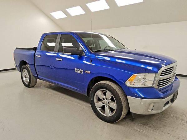 2018 RAM 1500 SLT