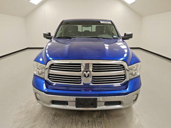2018 RAM 1500 SLT