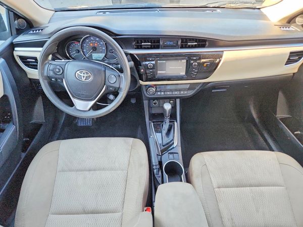 2015 TOYOTA COROLLA
