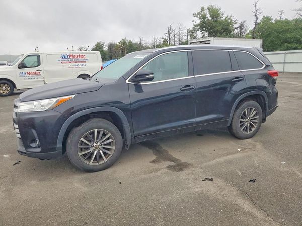 2018 TOYOTA HIGHLANDER