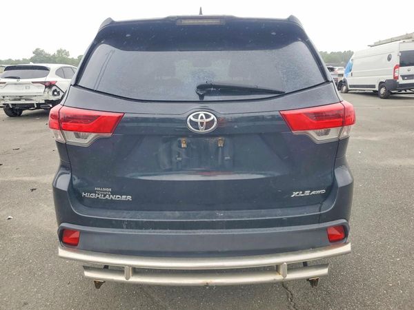 2018 TOYOTA HIGHLANDER