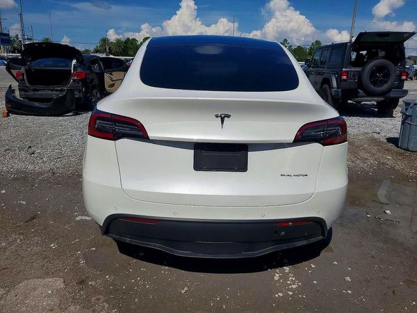 2020 TESLA MODEL Y