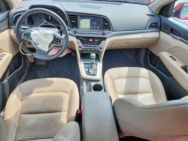 2017 HYUNDAI ELANTRA