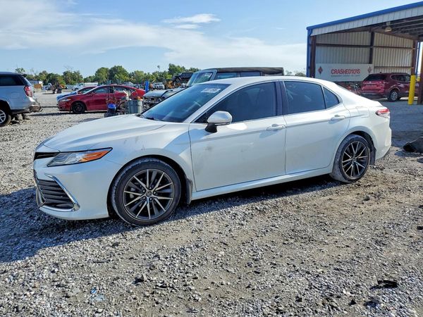 2021 TOYOTA CAMRY