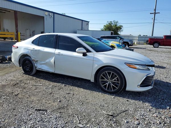2021 TOYOTA CAMRY