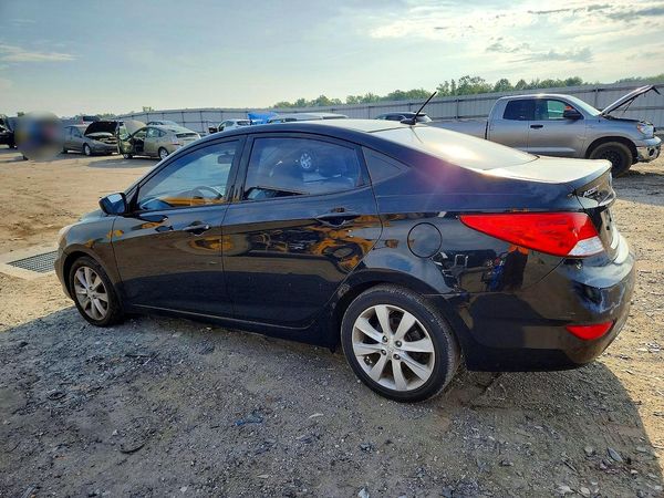 2012 HYUNDAI ACCENT GLS (Middle grade)
