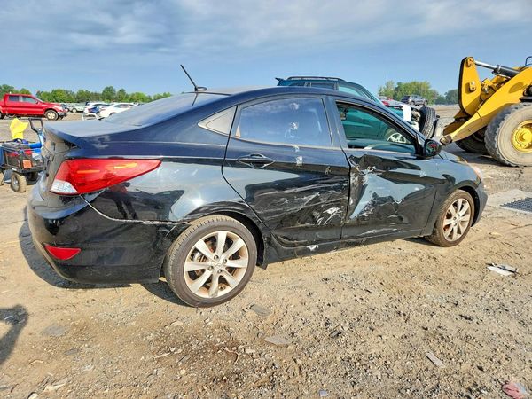 2012 HYUNDAI ACCENT GLS (Middle grade)