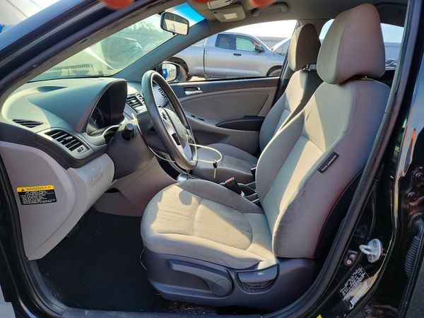 2012 HYUNDAI ACCENT GLS (Middle grade)