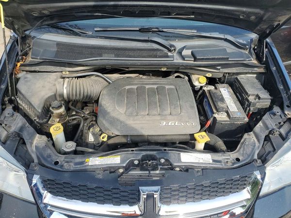 2013 DODGE GRAND CARAVAN SE