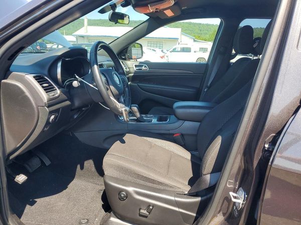 2021 JEEP GRAND CHEROKEE Laredo