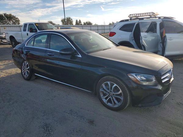 2017 MERCEDES-BENZ C C300