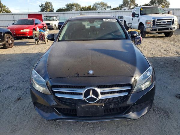 2017 MERCEDES-BENZ C C300