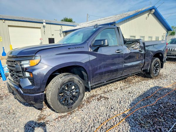 2023 CHEVROLET SILVERADO — DSFA — Front 3/4