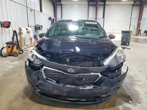 2016 KIA FORTE GL (Middle-Low Grade)