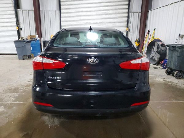 2016 KIA FORTE GL (Middle-Low Grade)