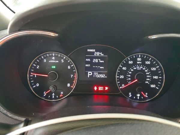 2016 KIA FORTE GL (Middle-Low Grade)