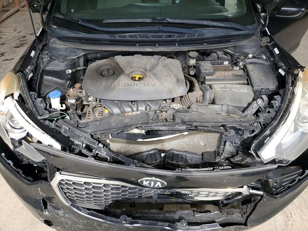 2016 KIA FORTE GL (Middle-Low Grade)