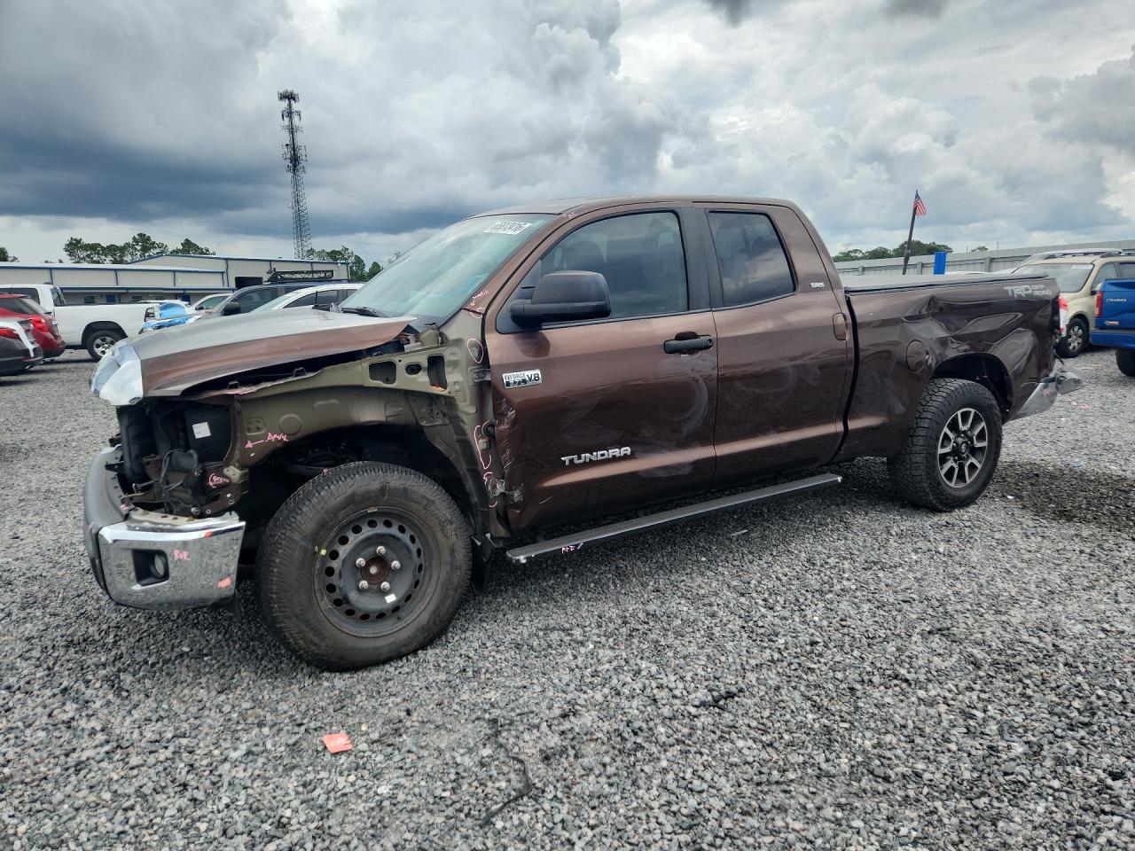 2016 TOYOTA TUNDRA SR/SR5