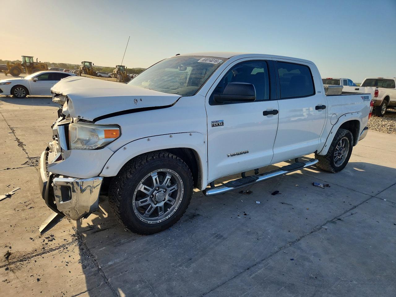 2016 TOYOTA TUNDRA