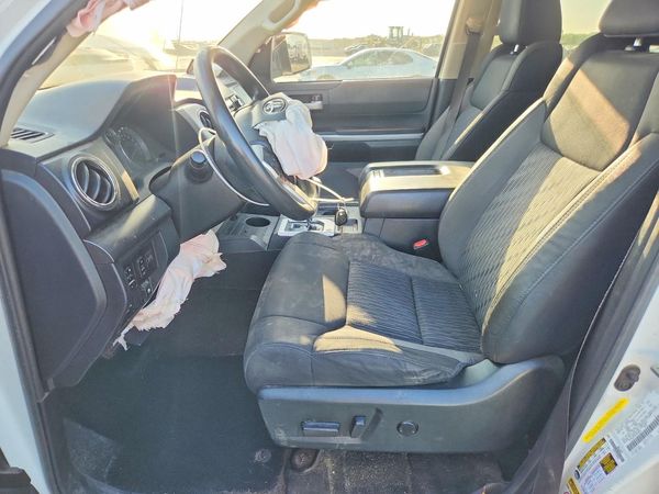 2016 TOYOTA TUNDRA