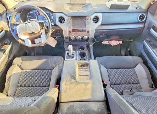 2016 TOYOTA TUNDRA