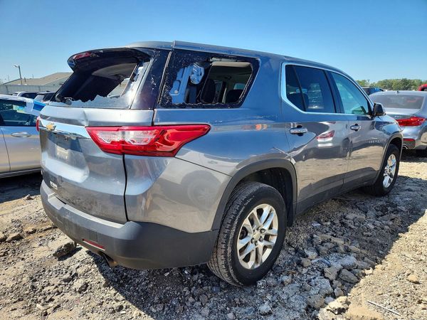 2019 CHEVROLET TRAVERSE LS