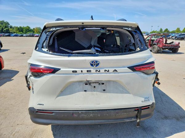 2021 TOYOTA SIENNA