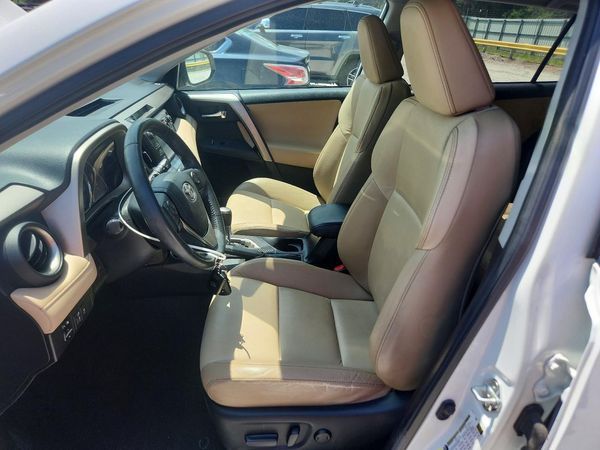 2015 TOYOTA RAV4 Limited (G Grade) — DENT
