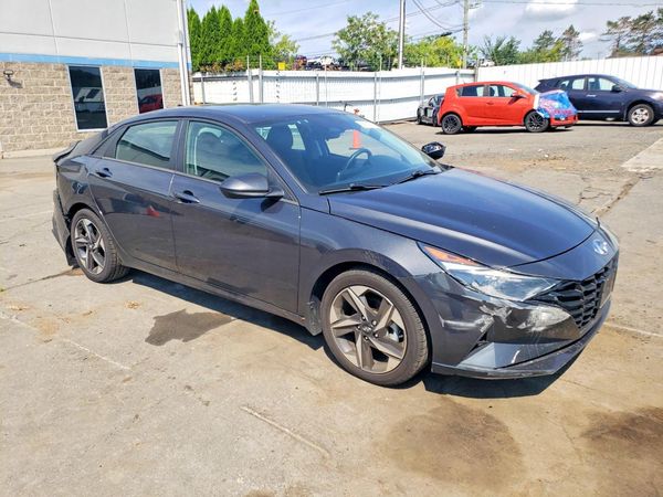 2023 HYUNDAI ELANTRA SEL w/Convenience Pkg